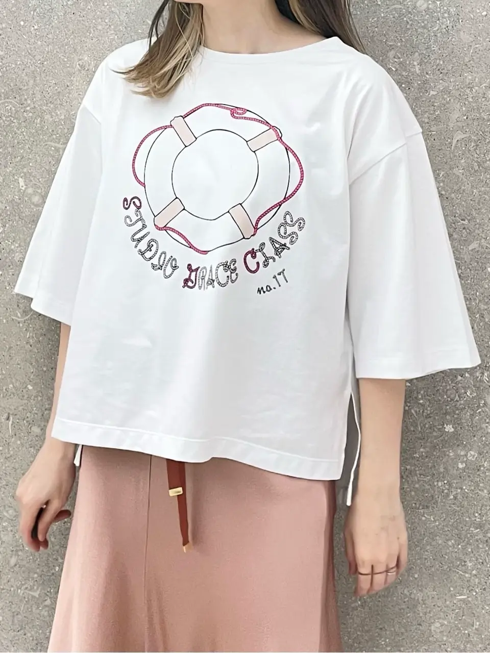 GRACE CONTINENTAL minami コーディネート画像