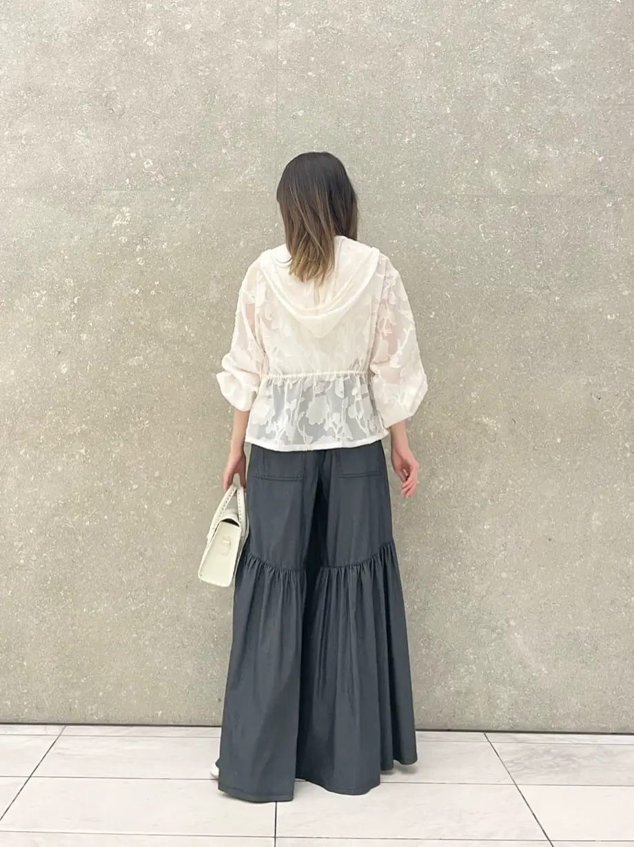 GRACE CONTINENTAL minami コーディネート画像