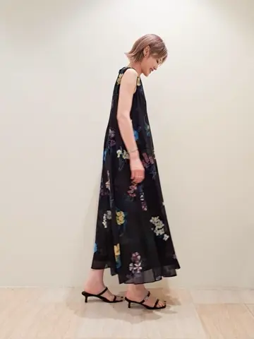 GRACE CONTINENTAL 今野　志保 コーディネート画像