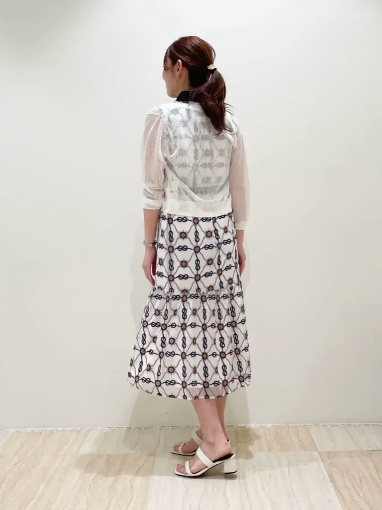 GRACE CONTINENTAL 赤間　 コーディネート画像