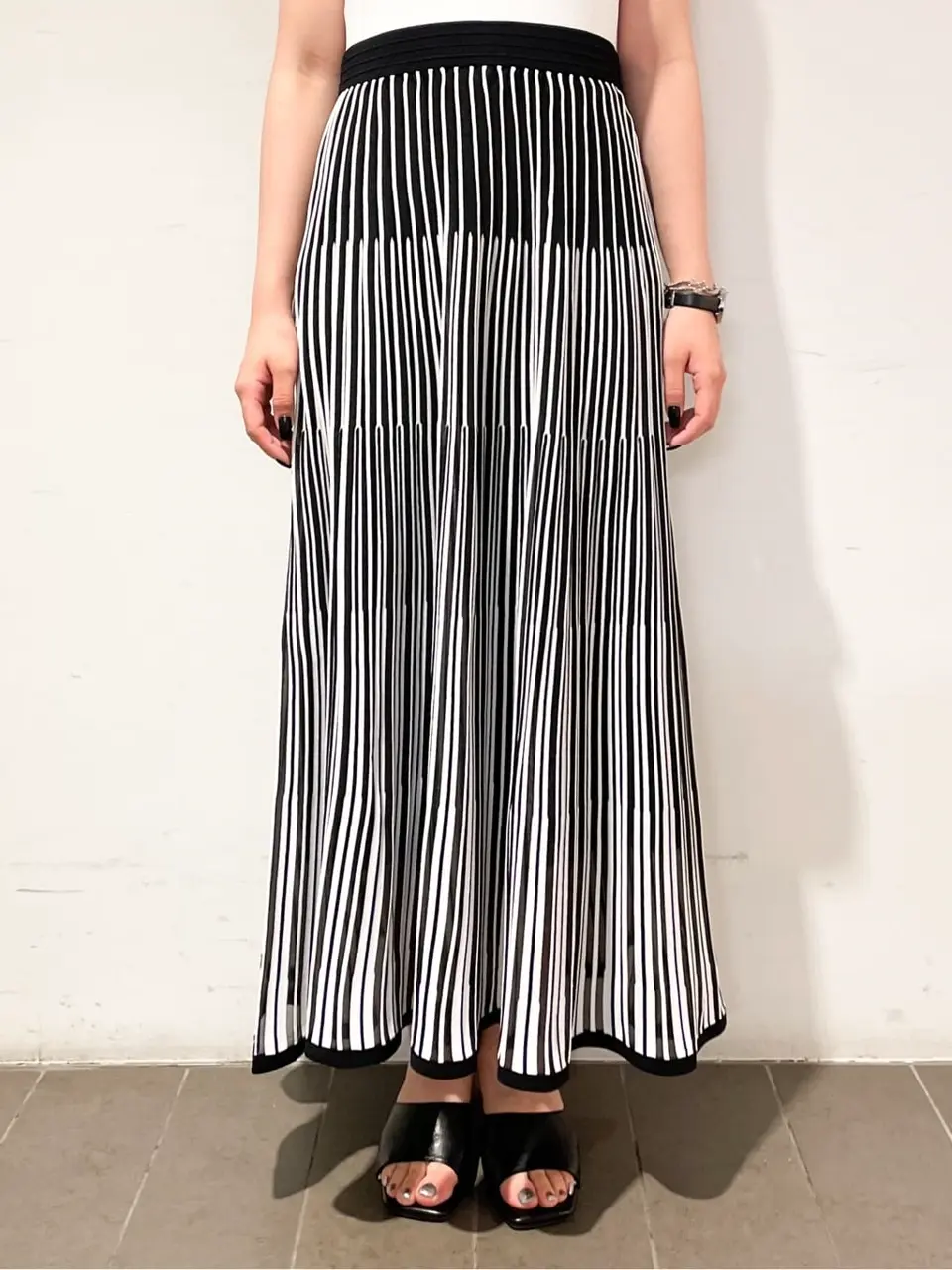 GRACE CONTINENTAL 清水　杏梨 コーディネート画像