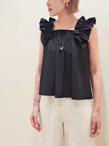 GRACE CONTINENTAL 今野　志保 コーディネート画像