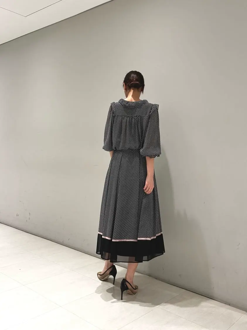 GRACE CONTINENTAL 志田　悠 コーディネート画像