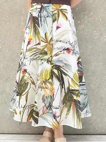 GRACE CONTINENTAL minami コーディネート画像