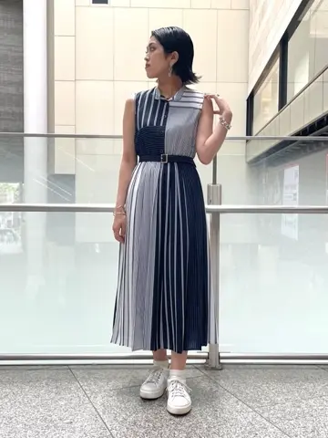 GRACE CONTINENTAL yoshi コーディネート画像