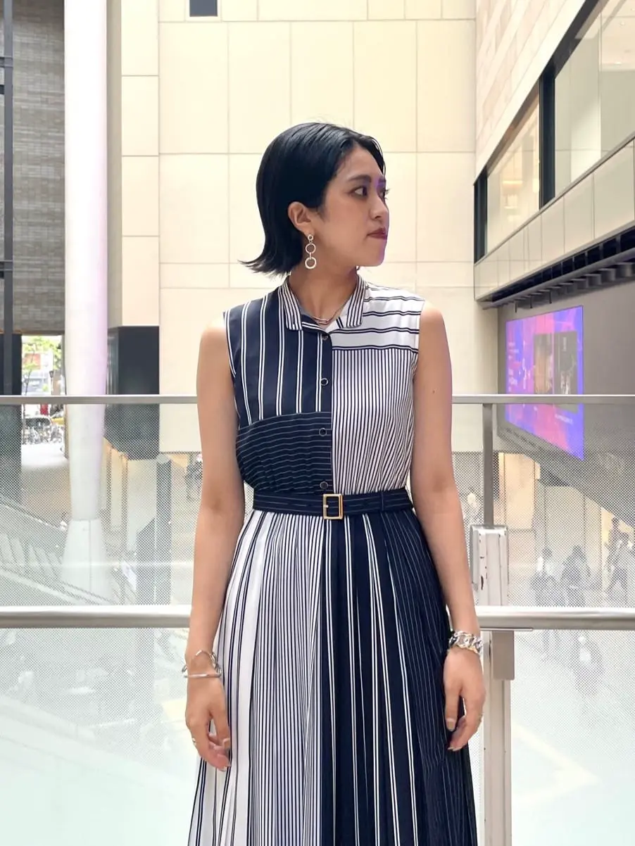 GRACE CONTINENTAL yoshi コーディネート画像