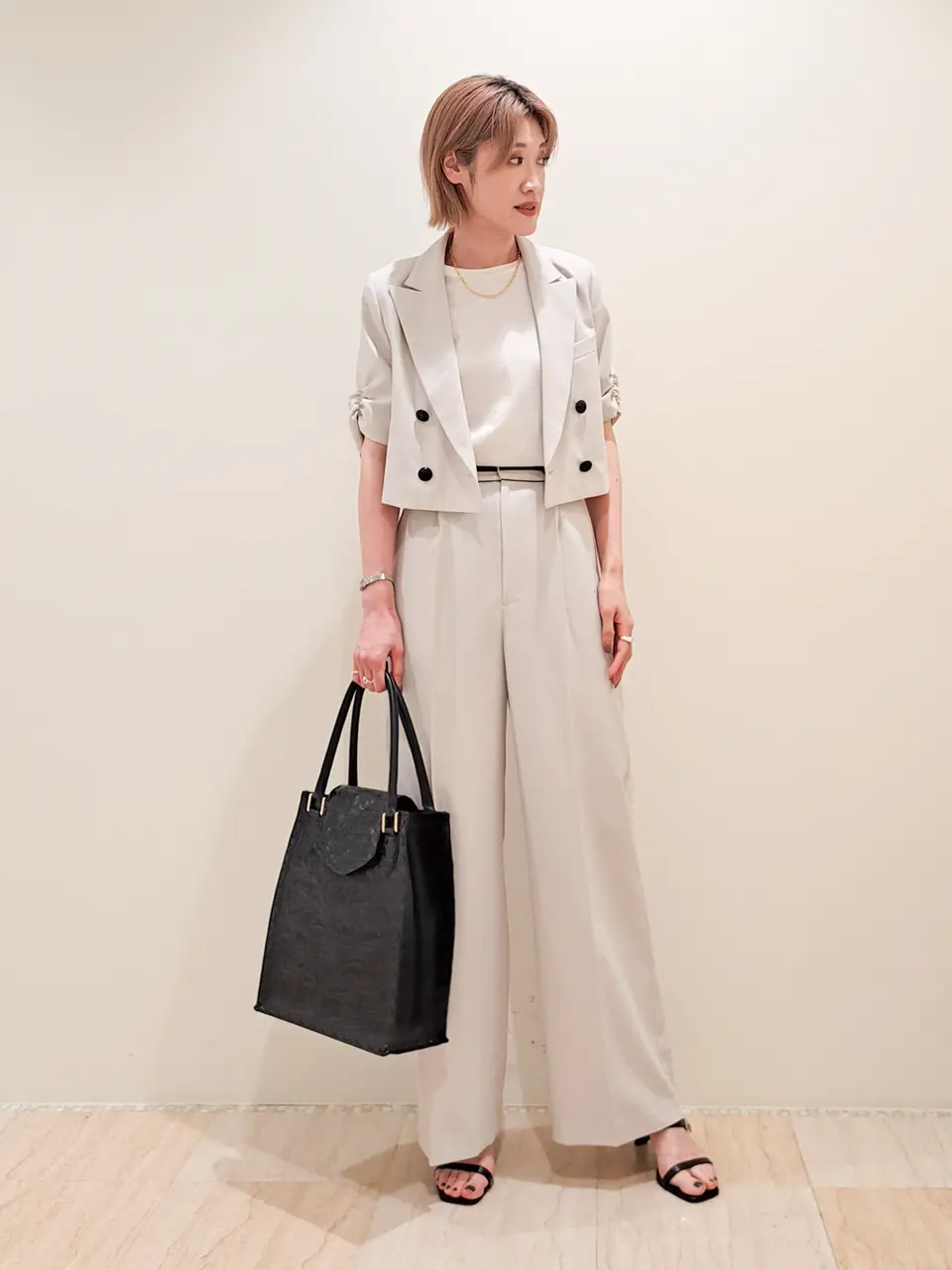 GRACE CONTINENTAL 今野　志保 コーディネート画像