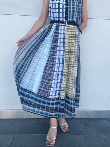 GRACE CONTINENTAL 穐山　香織 コーディネート画像