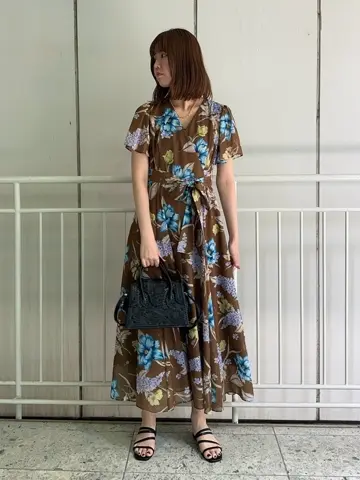 GRACE CONTINENTAL 伊藤　静華 コーディネート画像