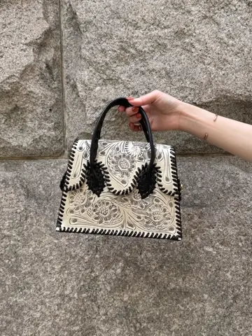 GRACE CONTINENTAL 伊藤　静華 コーディネート画像