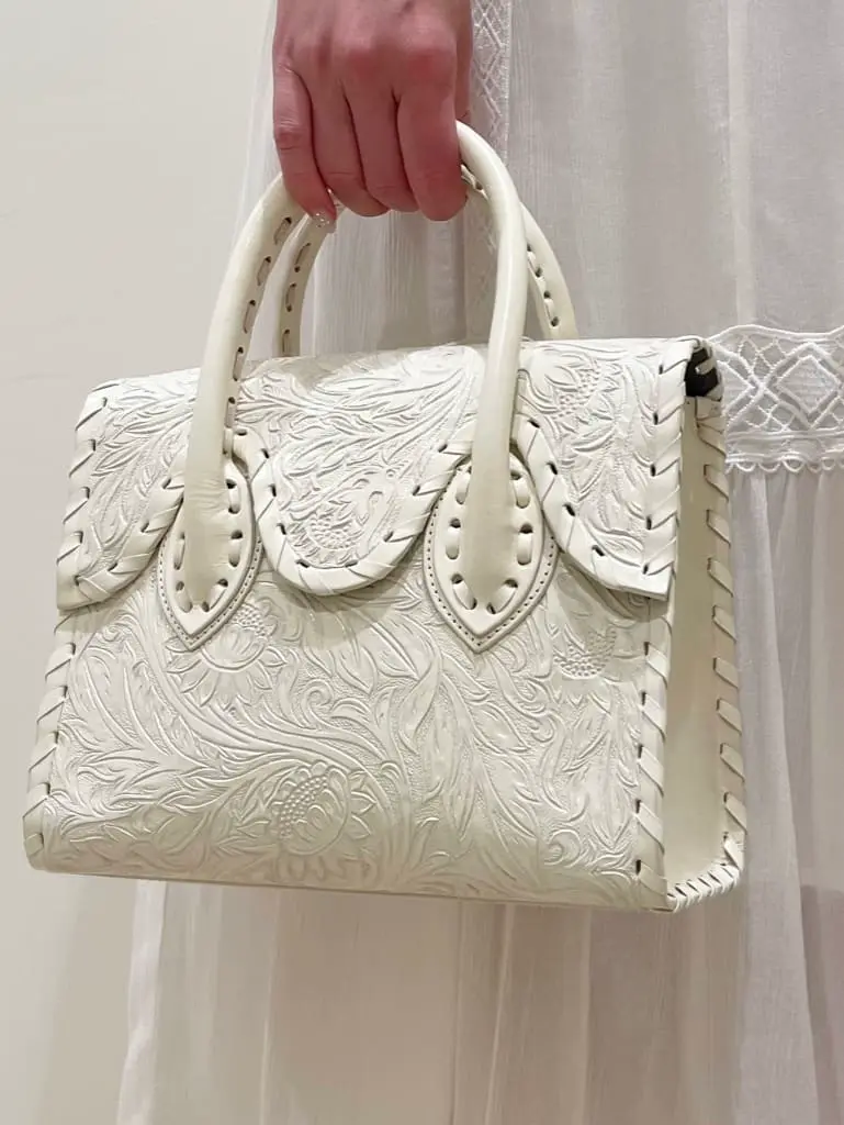 GRACE CONTINENTAL 赤間　 コーディネート画像