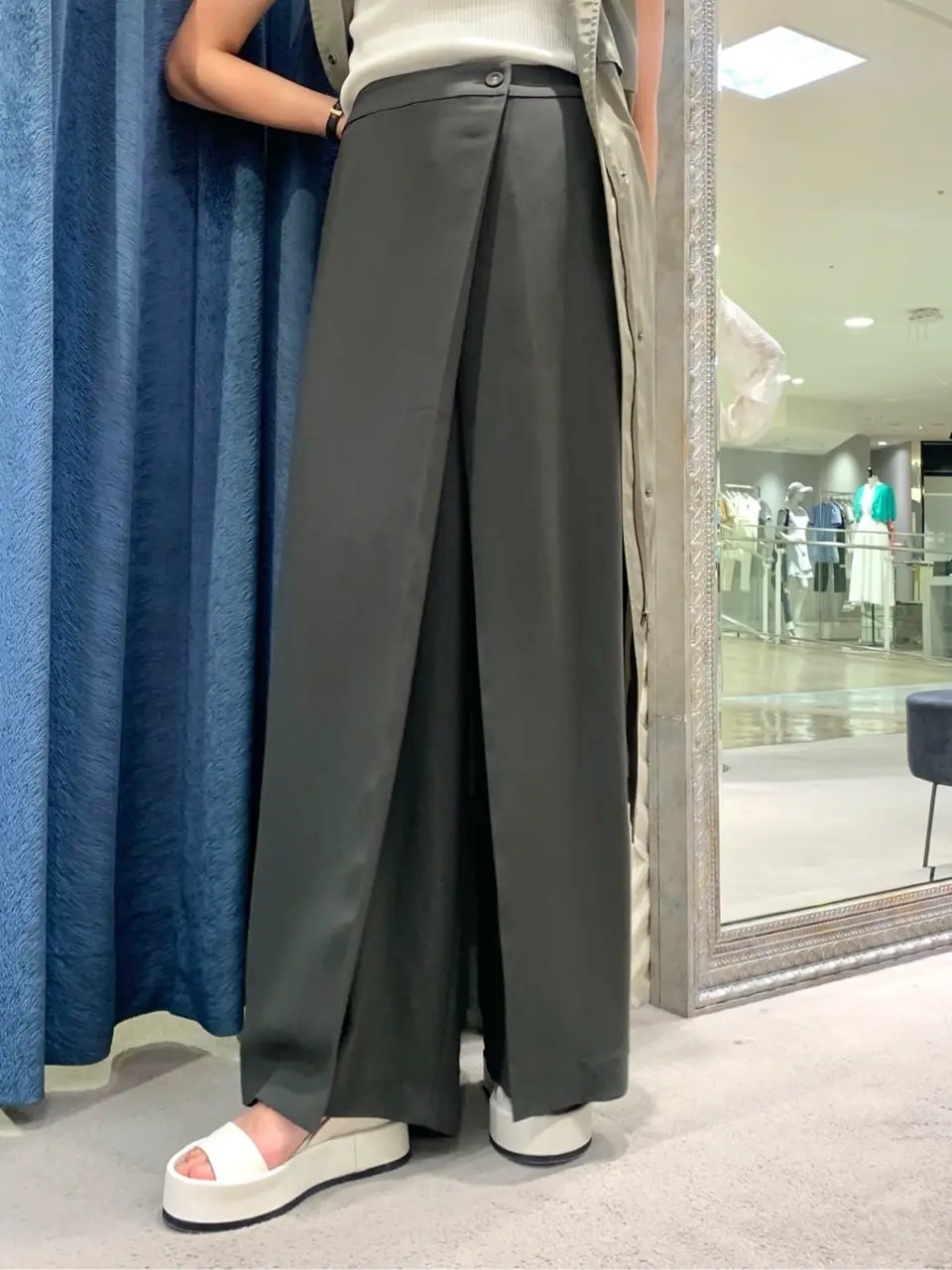 GRACE CONTINENTAL haruka iwasaki コーディネート画像