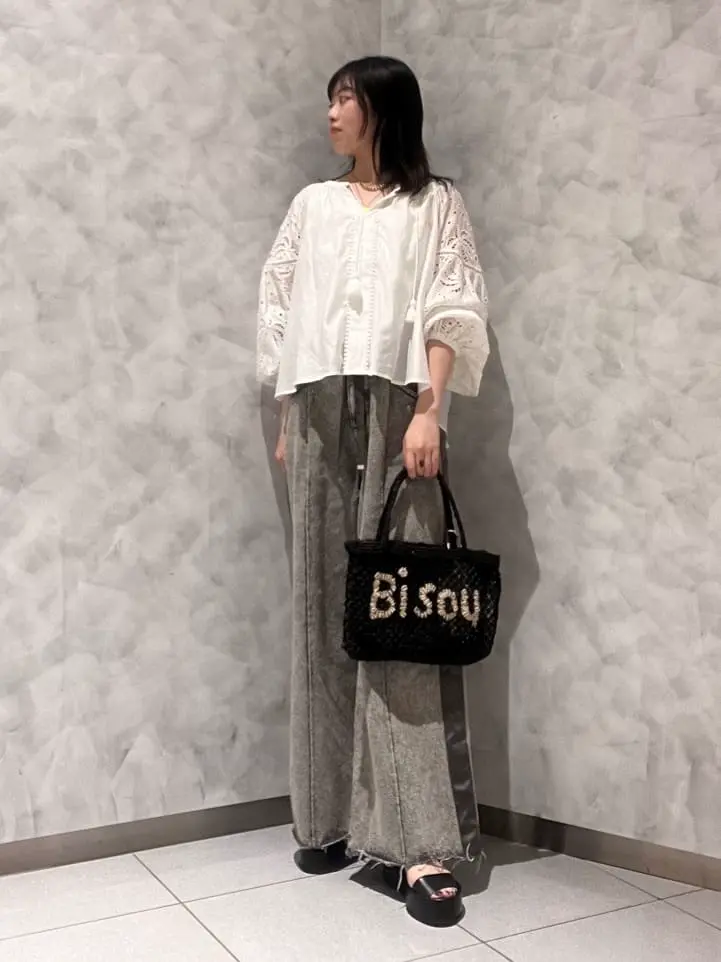 GRACE CONTINENTAL OZAWA コーディネート画像