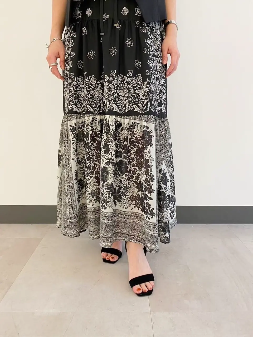 GRACE CONTINENTAL 古川温子 コーディネート画像