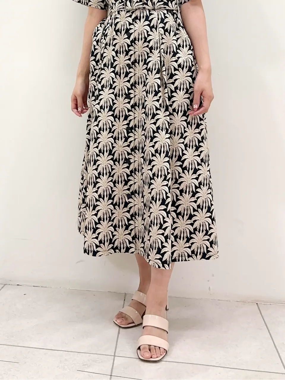 GRACE CONTINENTAL MORITA AI コーディネート画像