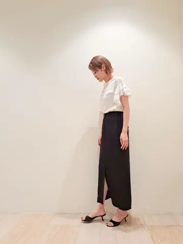 GRACE CONTINENTAL 今野　志保 コーディネート画像