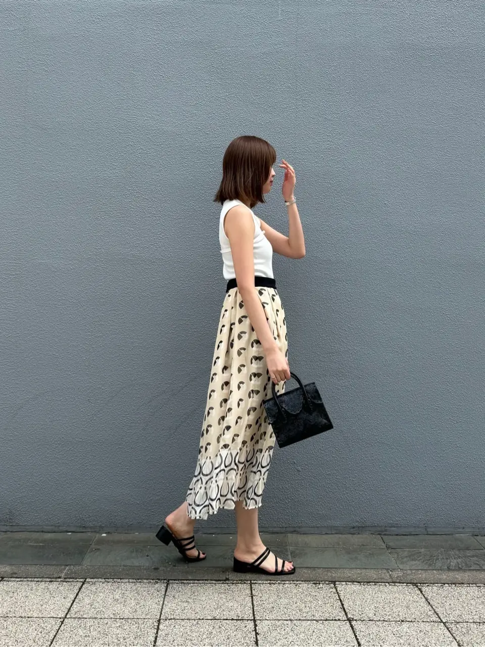 GRACE CONTINENTAL 伊藤　静華 コーディネート画像