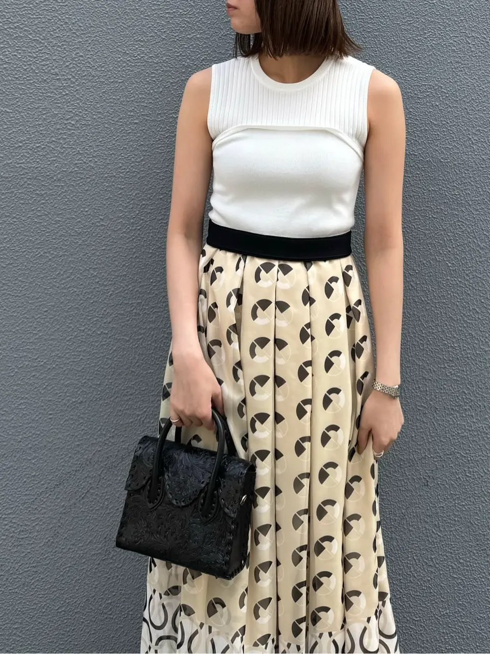 GRACE CONTINENTAL 伊藤　静華 コーディネート画像