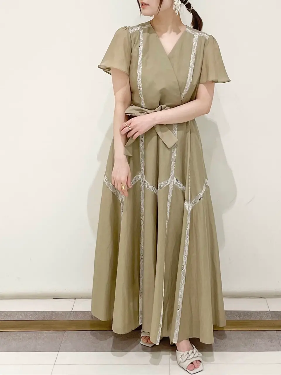 GRACE CONTINENTAL SAYUMI Nagashima コーディネート画像