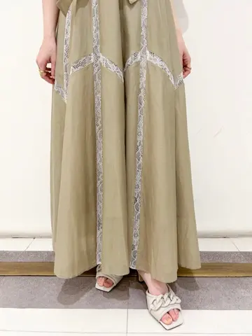 GRACE CONTINENTAL SAYUMI Nagashima コーディネート画像