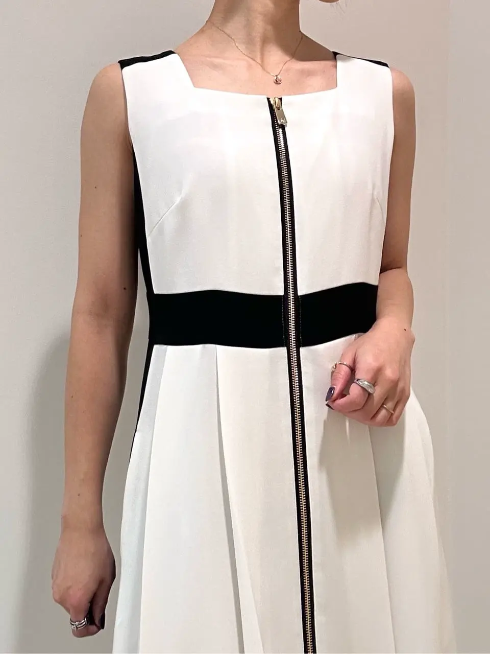 GRACE CONTINENTAL FUKUSHIMA YURIE コーディネート画像