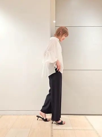 GRACE CONTINENTAL 今野　志保 コーディネート画像