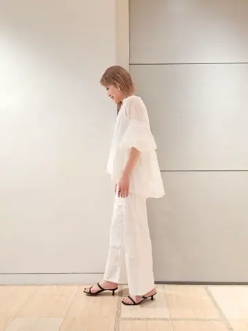 GRACE CONTINENTAL 今野　志保 コーディネート画像