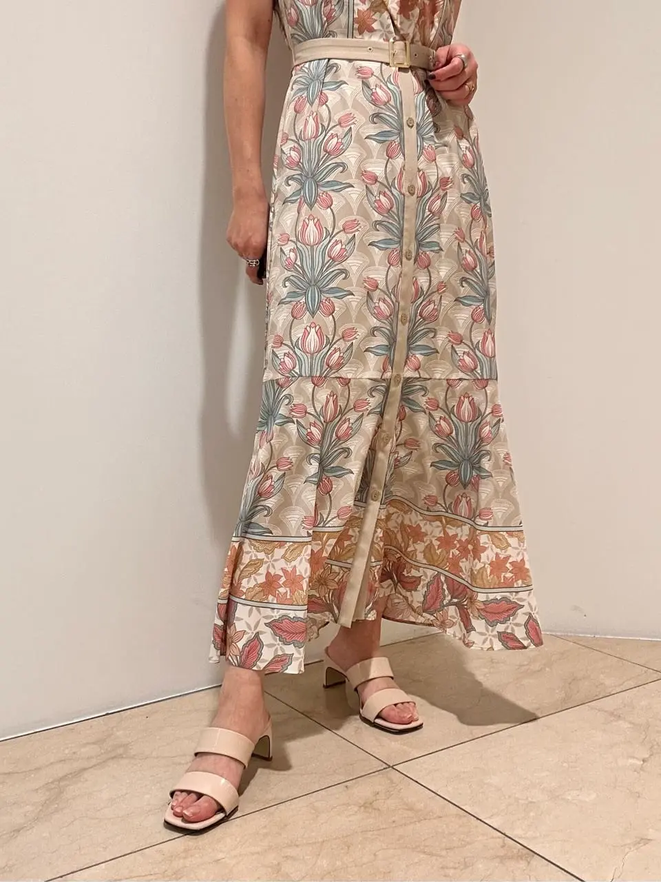 GRACE CONTINENTAL FUKUSHIMA YURIE コーディネート画像