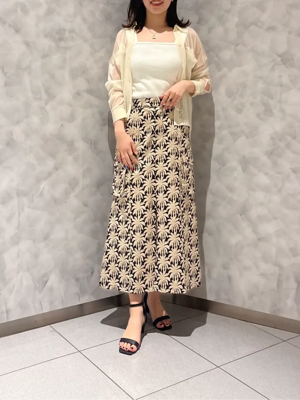 GRACE CONTINENTAL OZAWA コーディネート画像