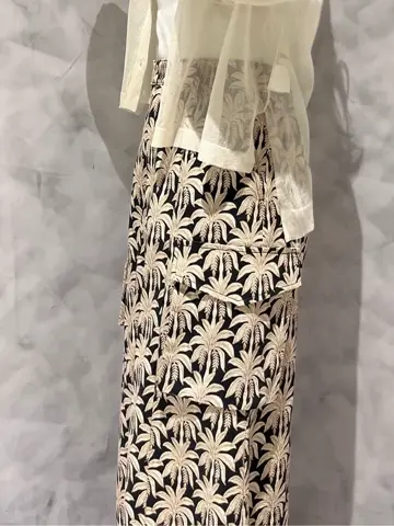 GRACE CONTINENTAL OZAWA コーディネート画像