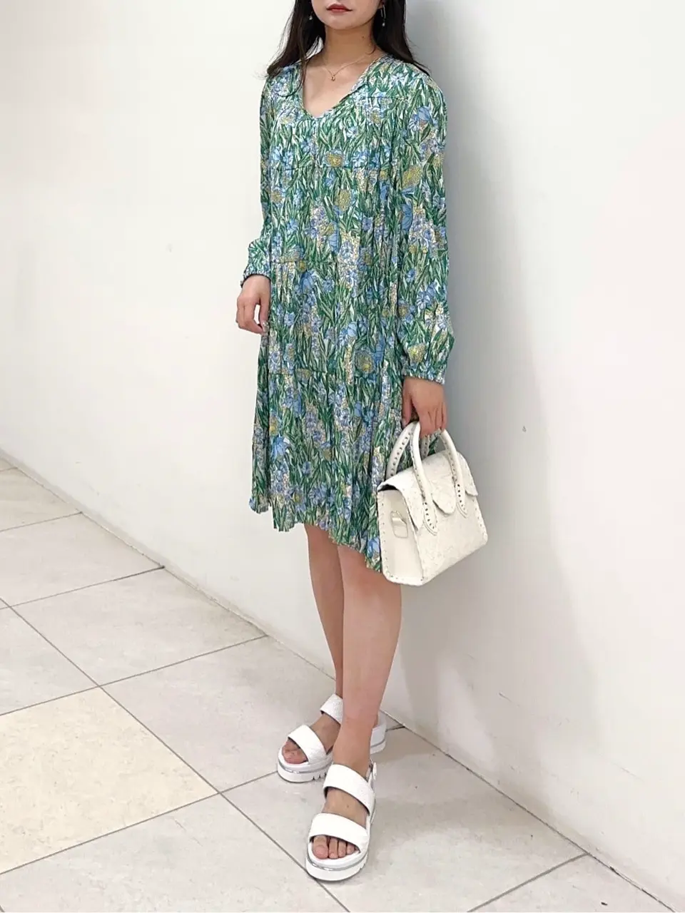 GRACE CONTINENTAL MORITA AI コーディネート画像