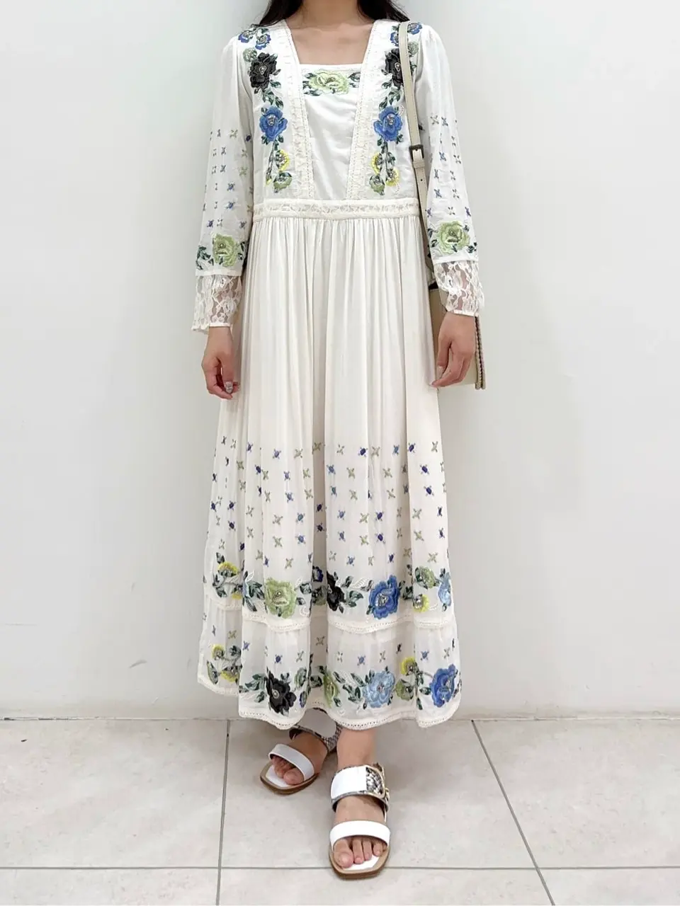 GRACE CONTINENTAL MORITA AI コーディネート画像