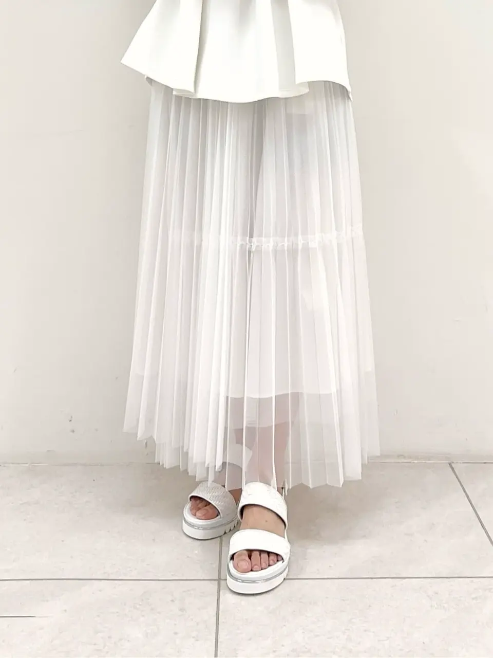 GRACE CONTINENTAL MORITA AI コーディネート画像