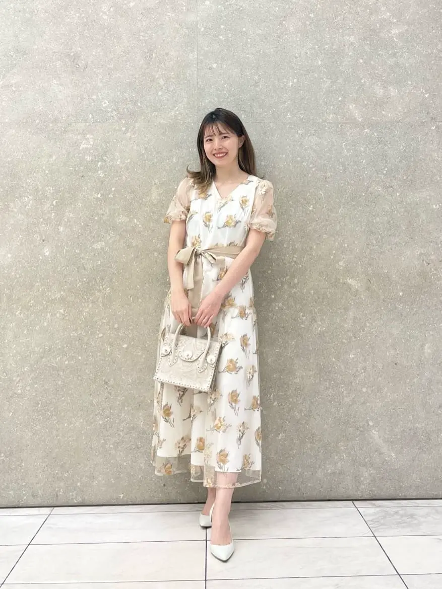 GRACE CONTINENTAL minami コーディネート画像