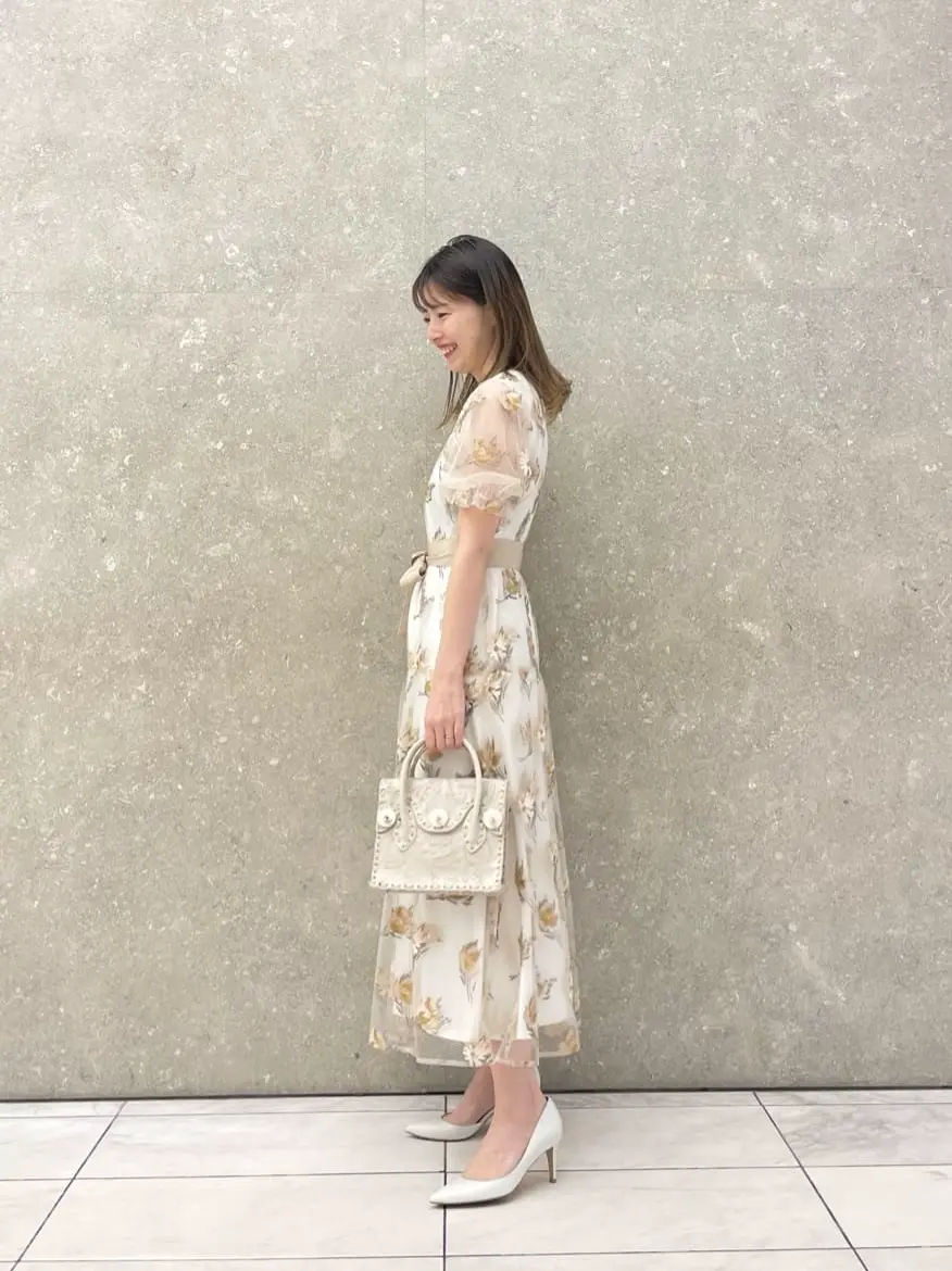 GRACE CONTINENTAL minami コーディネート画像