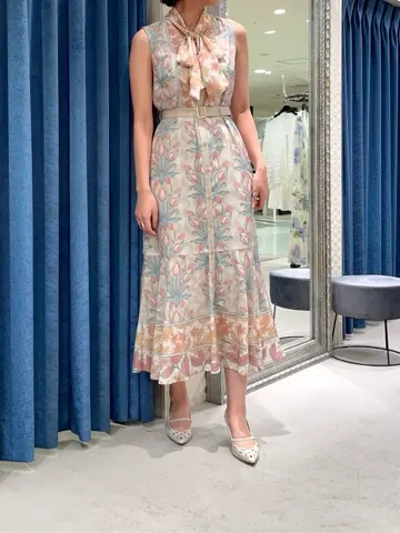 GRACE CONTINENTAL yoshi コーディネート画像