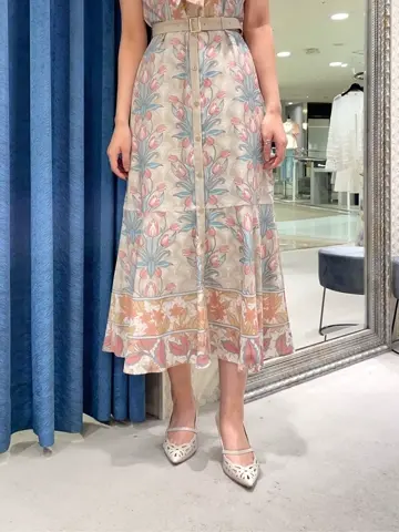 GRACE CONTINENTAL yoshi コーディネート画像