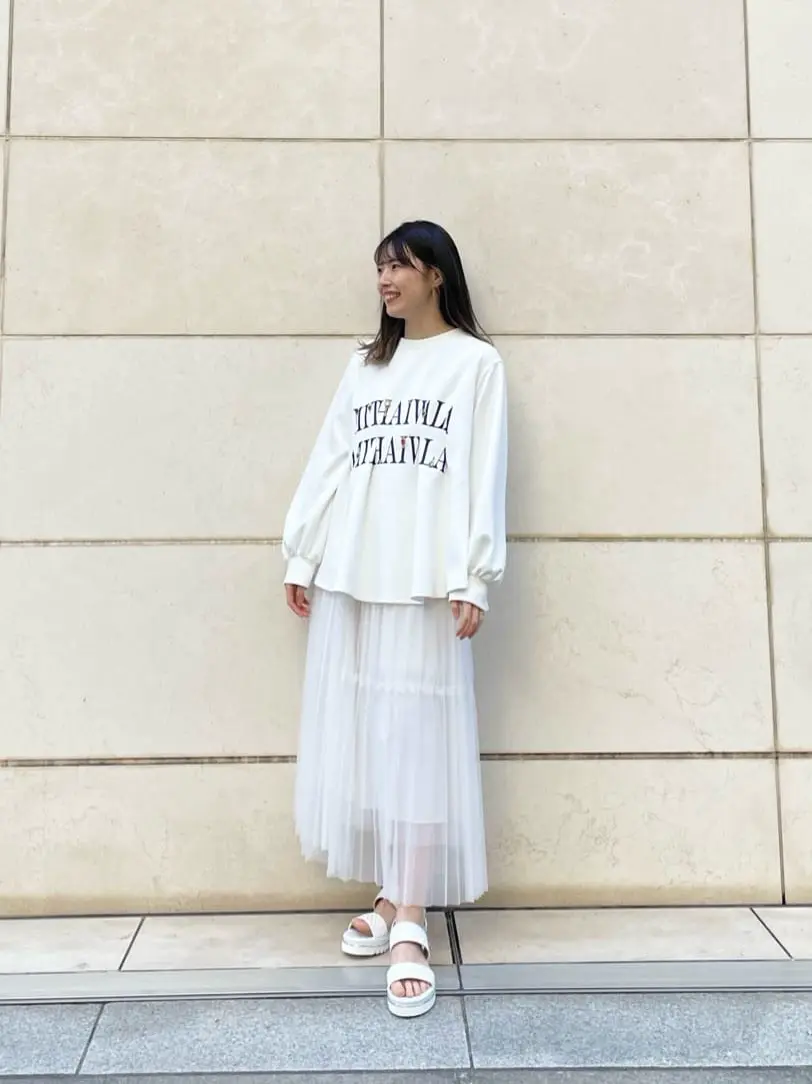 GRACE CONTINENTAL minami コーディネート画像