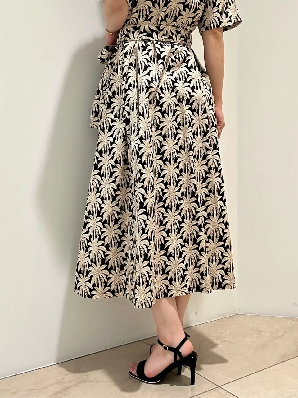 GRACE CONTINENTAL FUKUSHIMA YURIE コーディネート画像