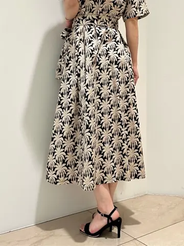 GRACE CONTINENTAL FUKUSHIMA YURIE コーディネート画像