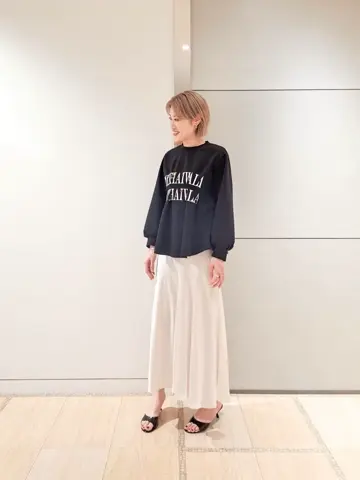 GRACE CONTINENTAL 今野　志保 コーディネート画像