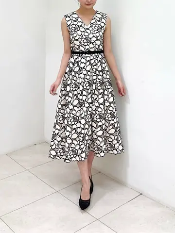 GRACE CONTINENTAL MORITA AI コーディネート画像