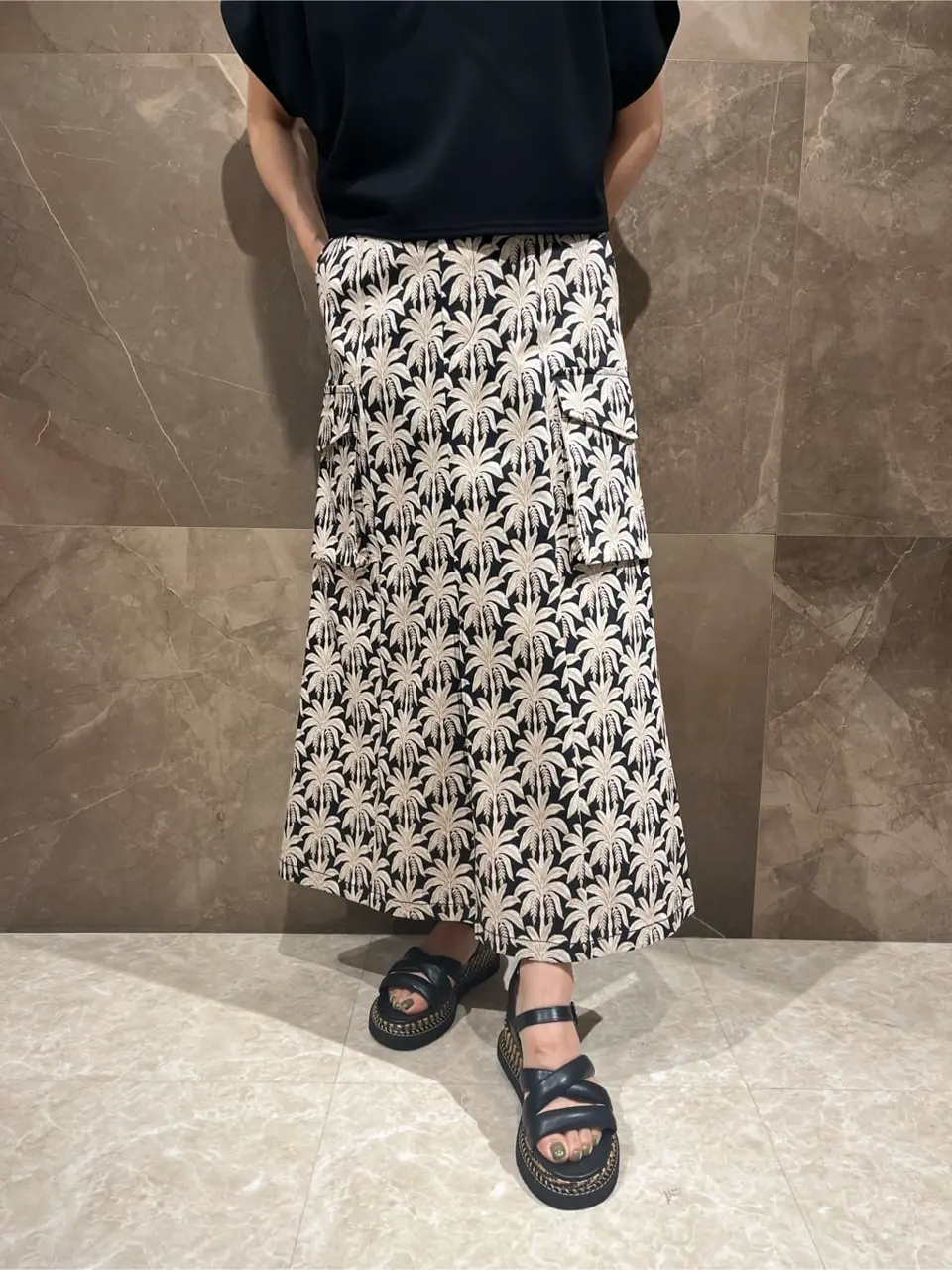 GRACE CONTINENTAL 穐山　香織 コーディネート画像