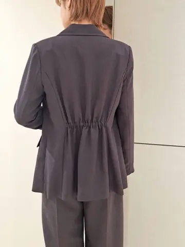 GRACE CONTINENTAL 今野　志保 コーディネート画像