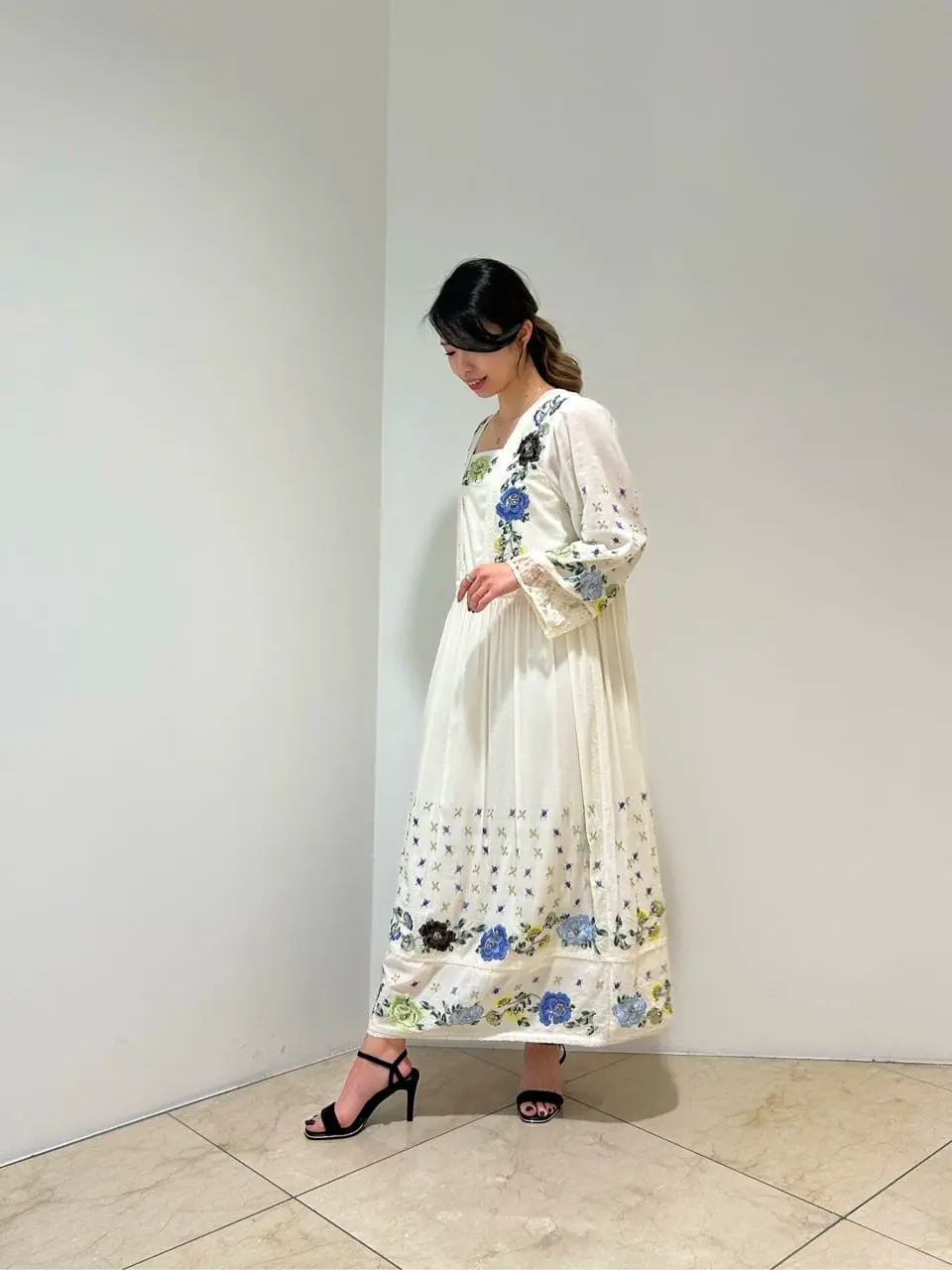 GRACE CONTINENTAL FUKUSHIMA YURIE コーディネート画像