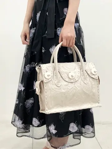 GRACE CONTINENTAL MORITA AI コーディネート画像