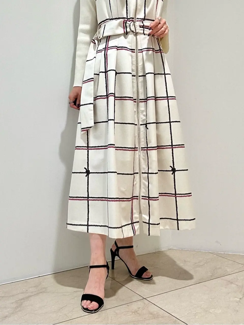 GRACE CONTINENTAL FUKUSHIMA YURIE コーディネート画像