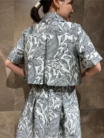 GRACE CONTINENTAL 穐山　香織 コーディネート画像