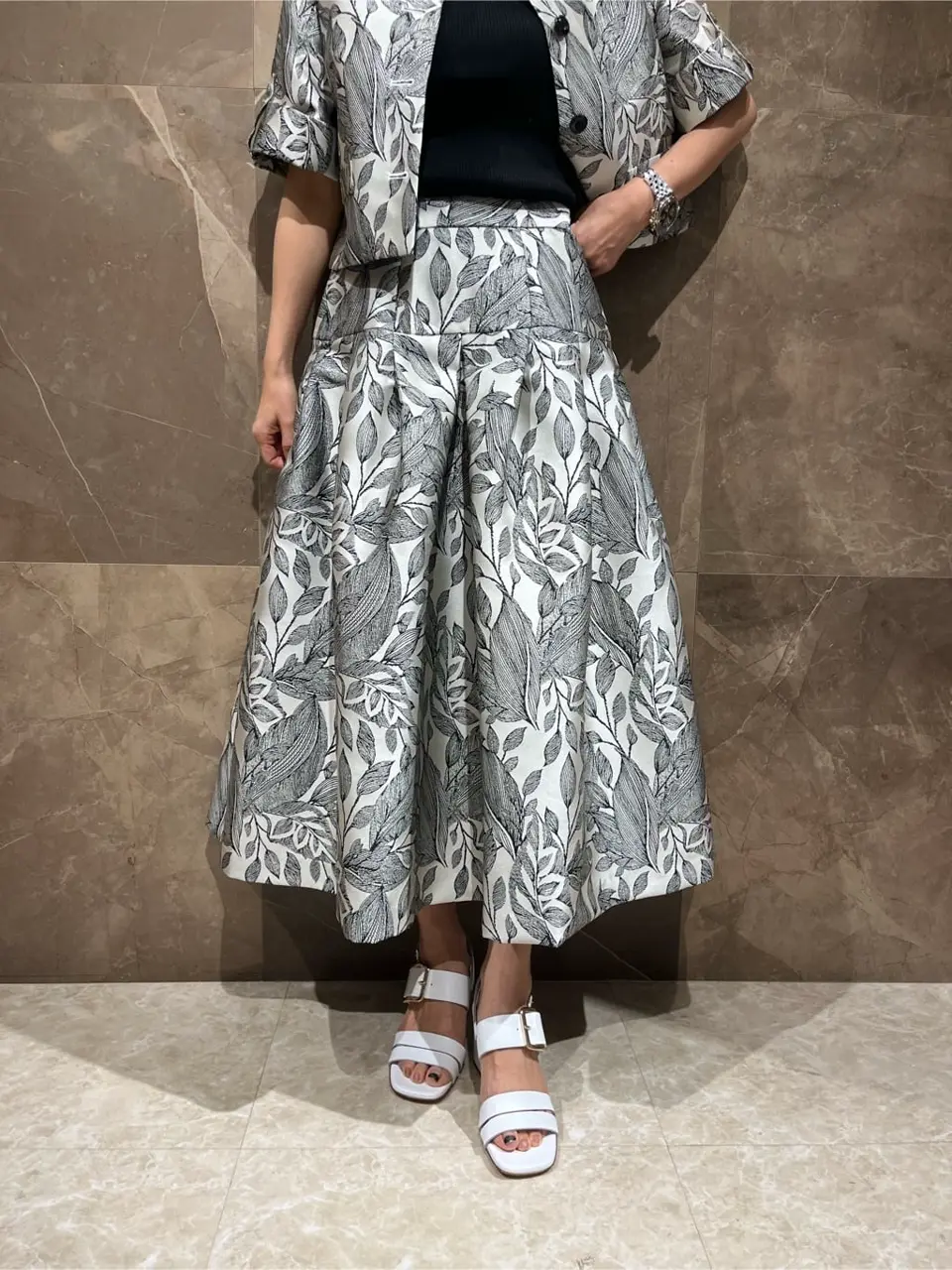 GRACE CONTINENTAL 穐山　香織 コーディネート画像