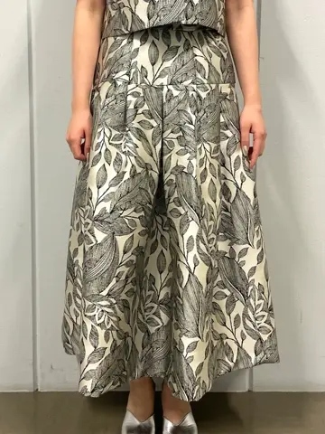 GRACE CONTINENTAL 清水　杏梨 コーディネート画像